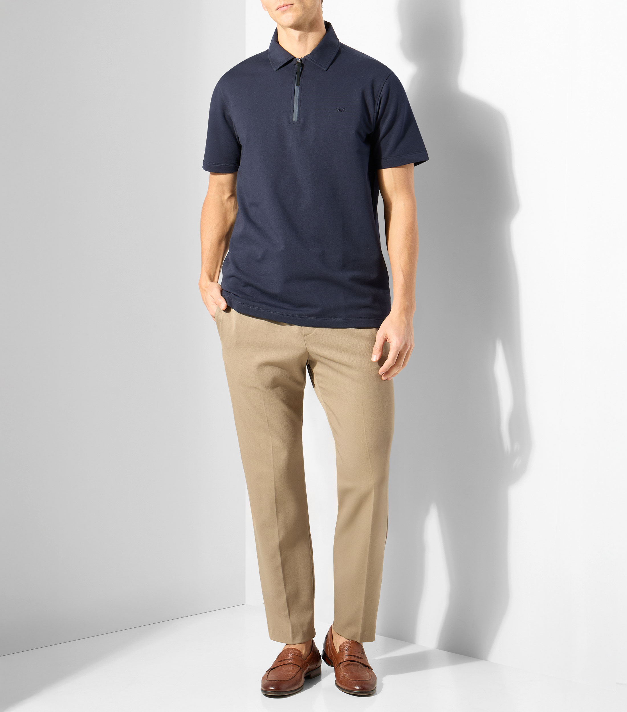 Playera cuello tipo polo manga corta lisa Hombre